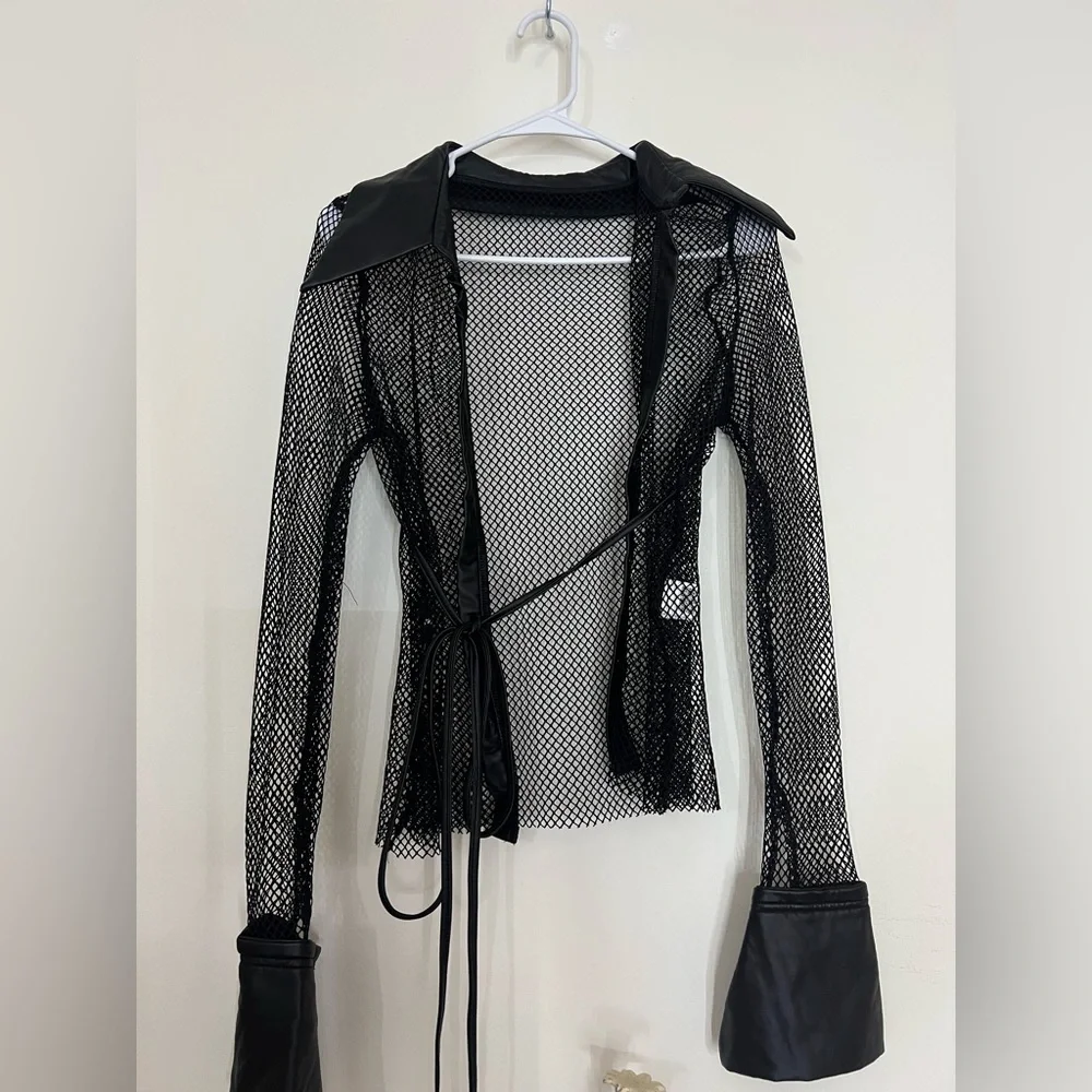 Fishnet cardigan blouse - Picture 3 of 3